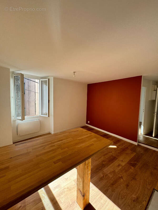 Appartement à CUERS