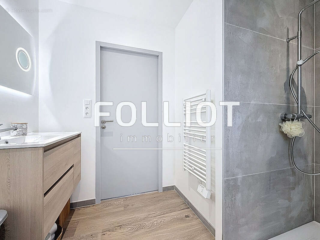 Maison à SAINT-GEORGES-DE-LA-RIVIERE