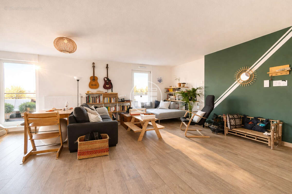 Appartement 84 m² à Saint-Louis  - photo 3