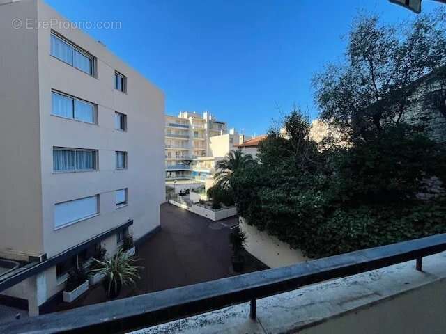 Appartement à LE CANNET