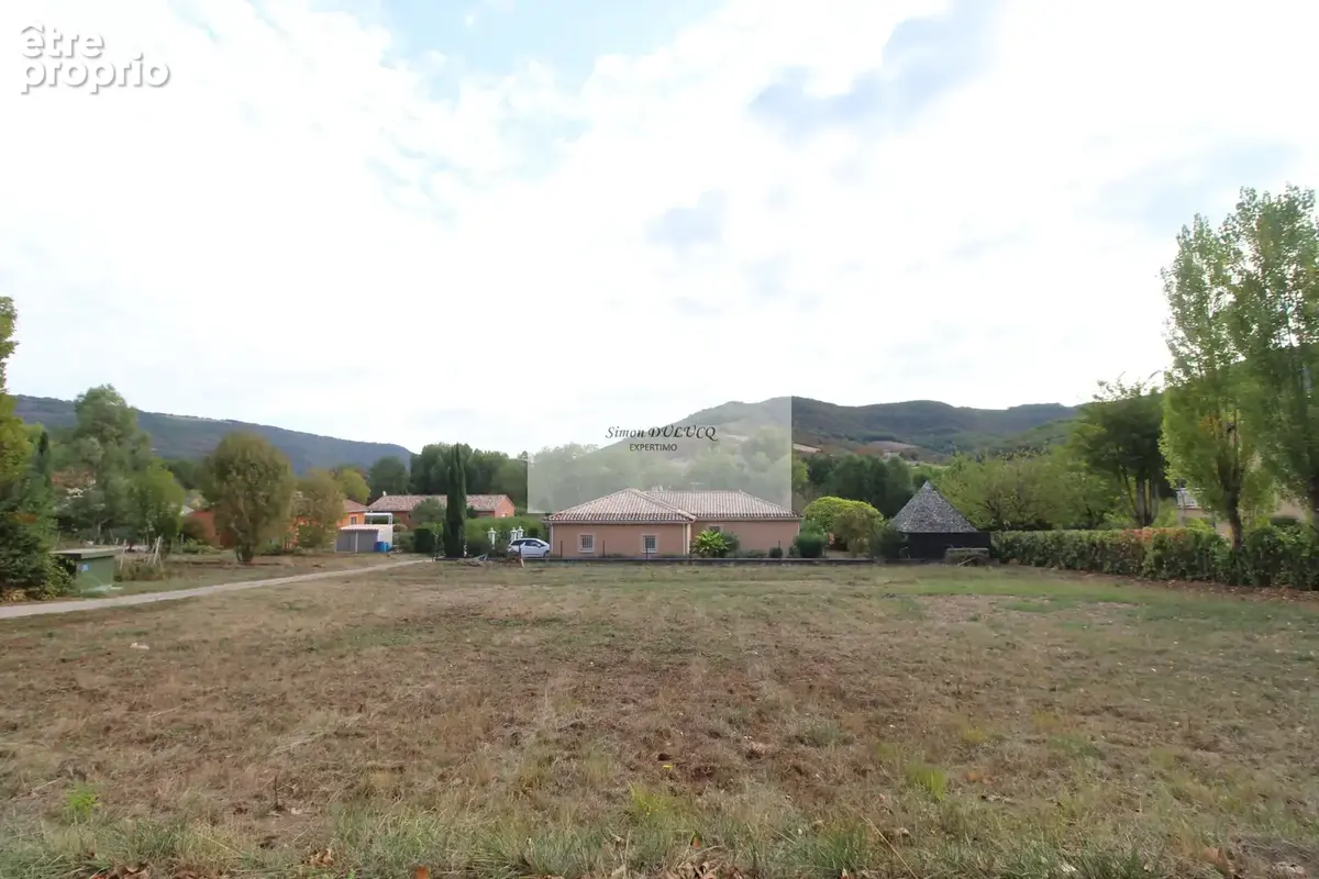 Terrain à VABRES-L'ABBAYE