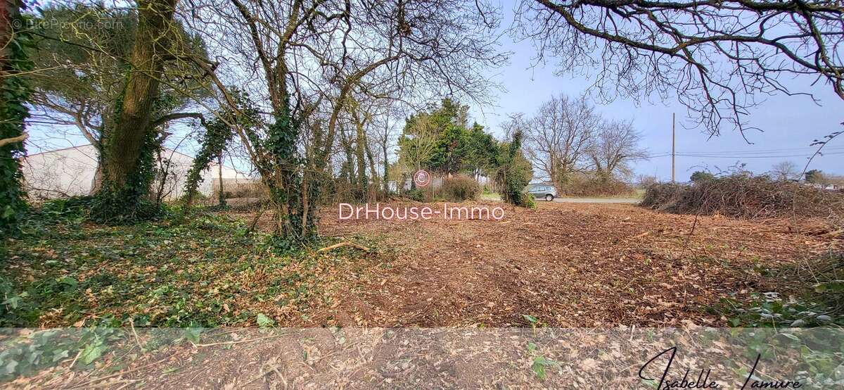 Terrain à JARD-SUR-MER