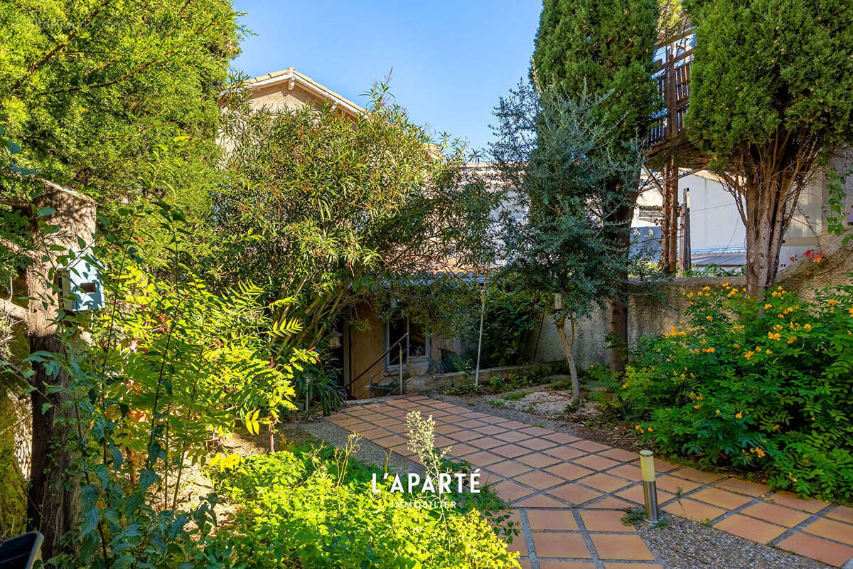 Maison à MARSEILLE-4E