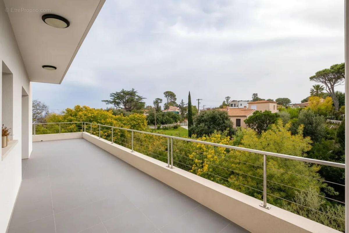 Villa 5 pièces avec piscine, 150 m², St Aygulf - photo 15