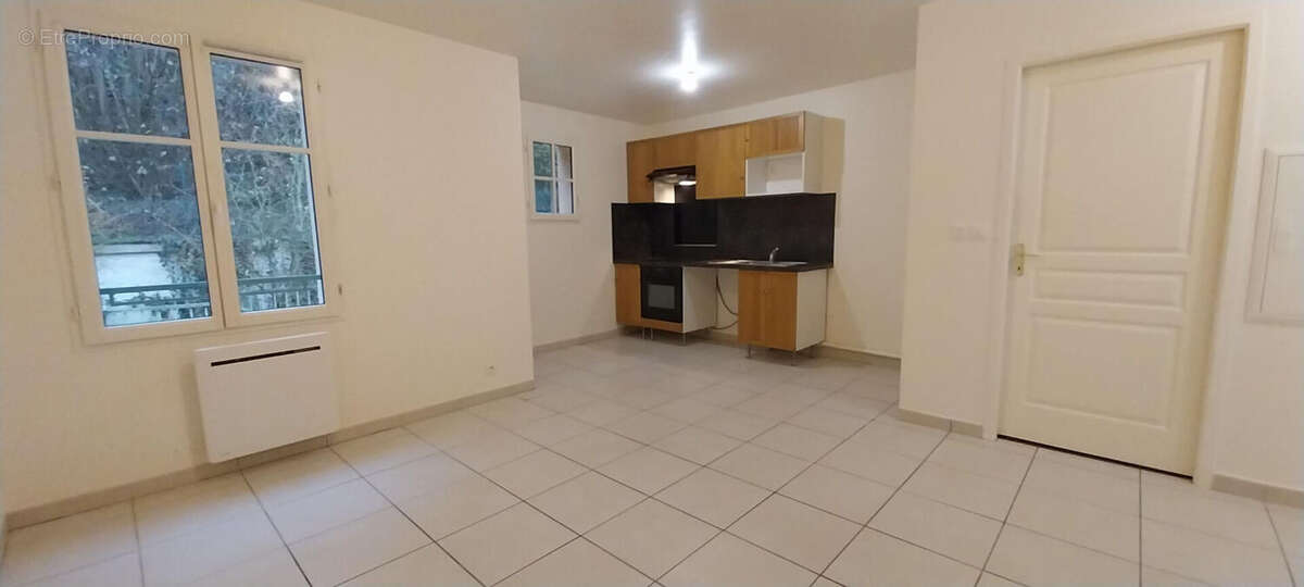 Appartement à EPERNON