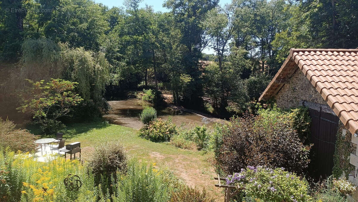 Ensemble immobilier avec ancien moulin - photo 7