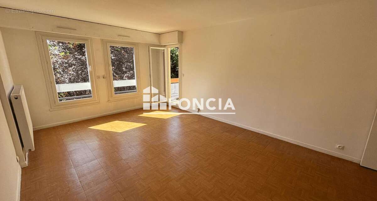Appartement à AVON