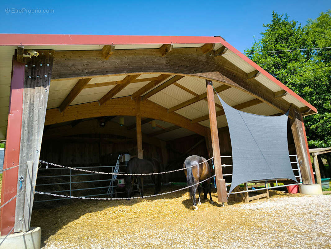 Ensemble immobilier de caractère dans un cadre bucolique - photo 15