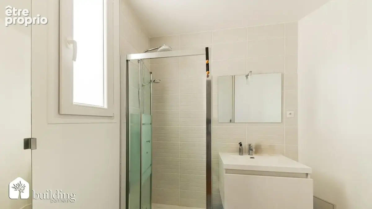 Carpeaux Courbevoie - Appartement 3 pièces 60,61 m² - photo 9
