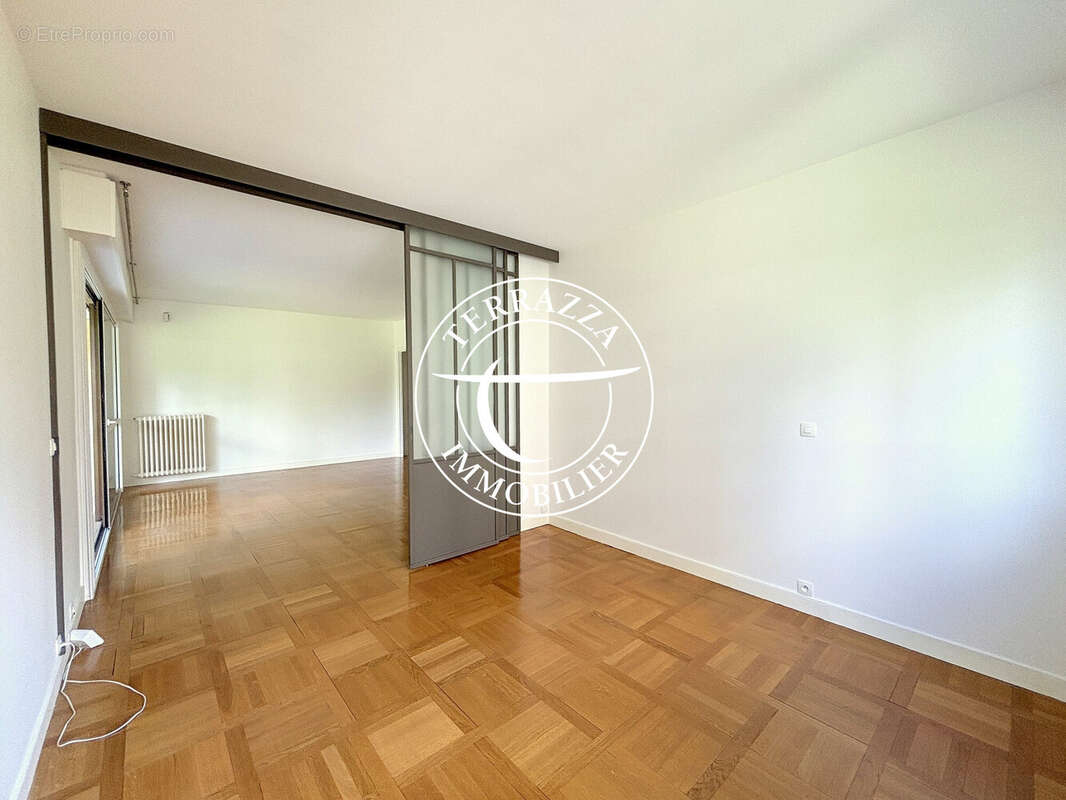 Appartement à GARCHES