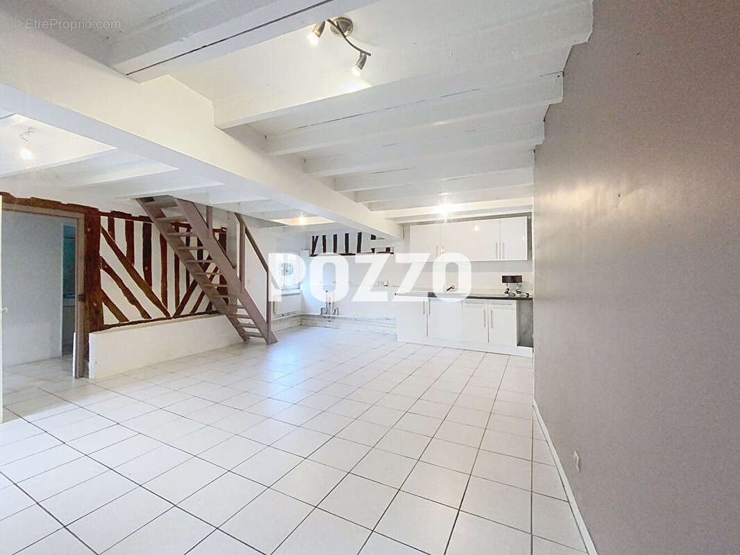 Maison à PONT-L'EVEQUE