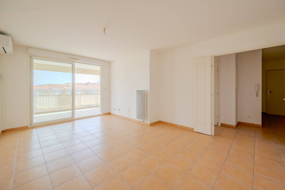 Appartement à HYERES