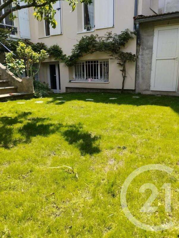 Appartement à FONTENAY-SOUS-BOIS