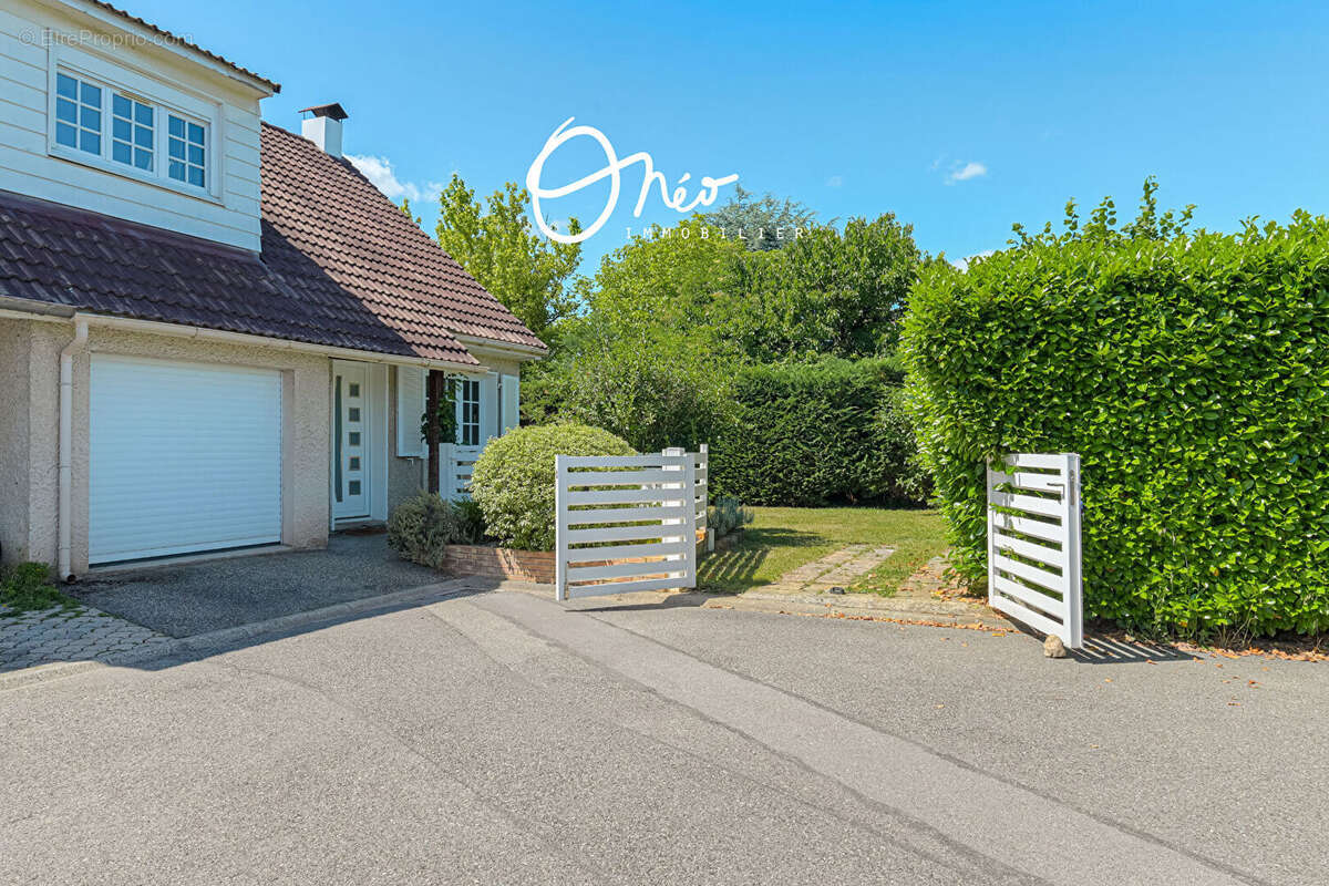 Maison à MIONS