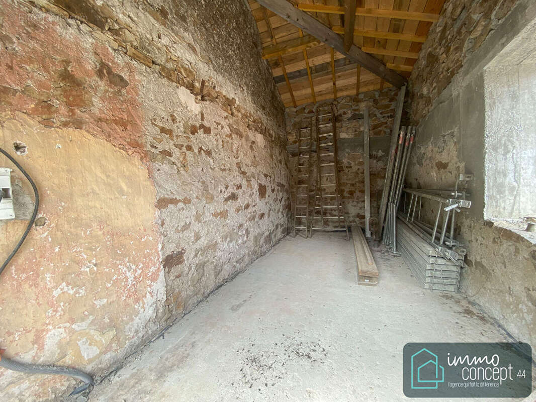 Maison à rénover avec dépendance et grand garage, Cheix-en-Retz, Immo Concept 44 - photo 6
