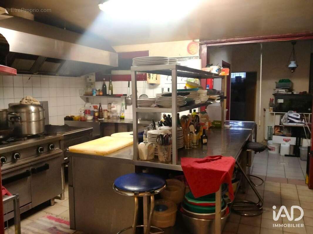 Photo 5 - Commerce à SABLE-SUR-SARTHE