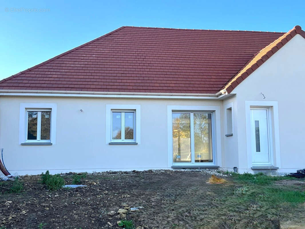 Maison à BREUILPONT