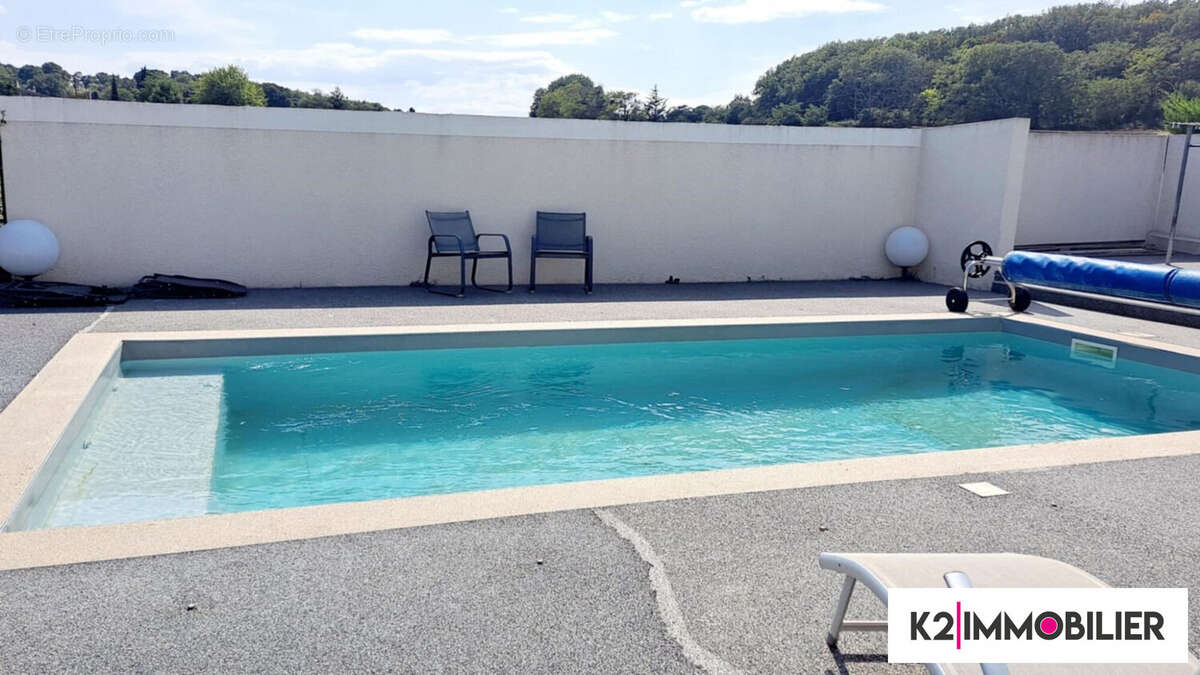 Maison à SAINT-GERVAIS-SUR-ROUBION