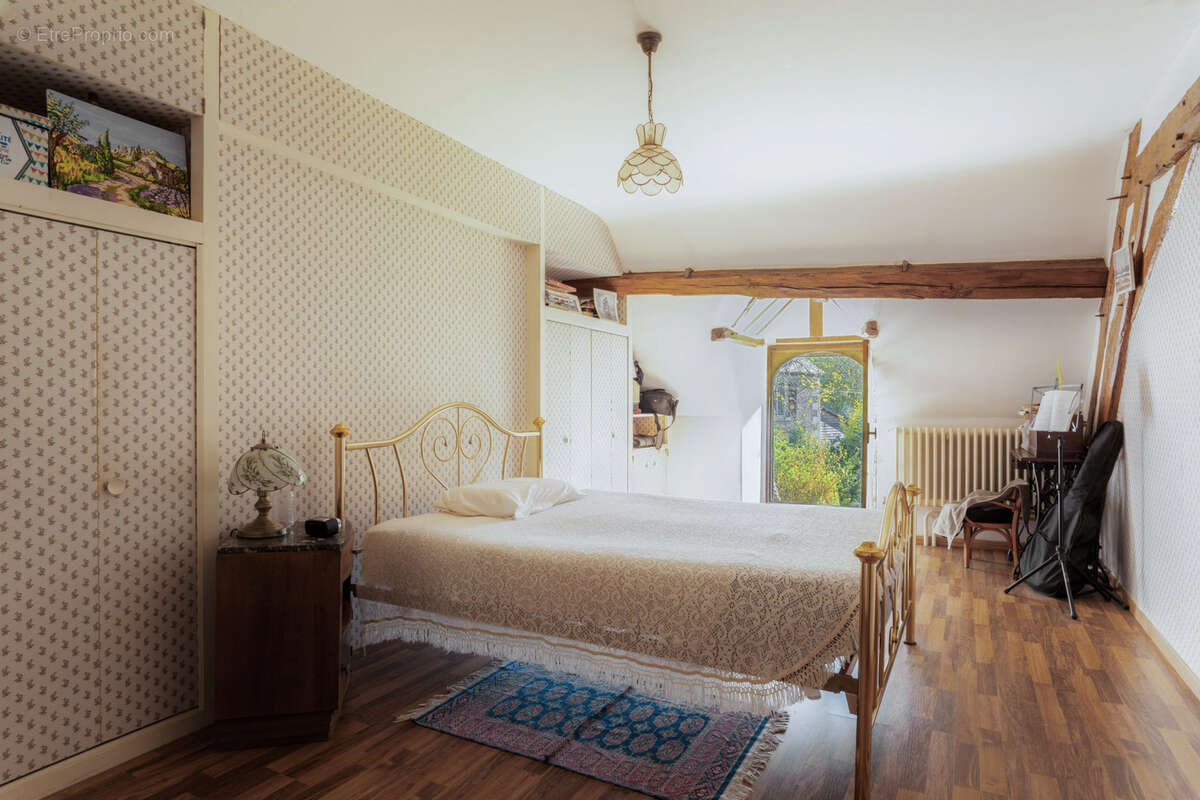 Maison à COSNE-COURS-SUR-LOIRE