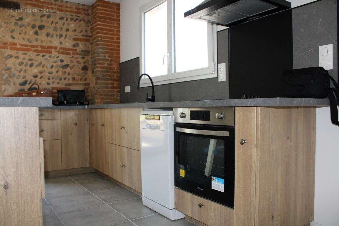 Maison 115 m² à Grenade  - photo 3
