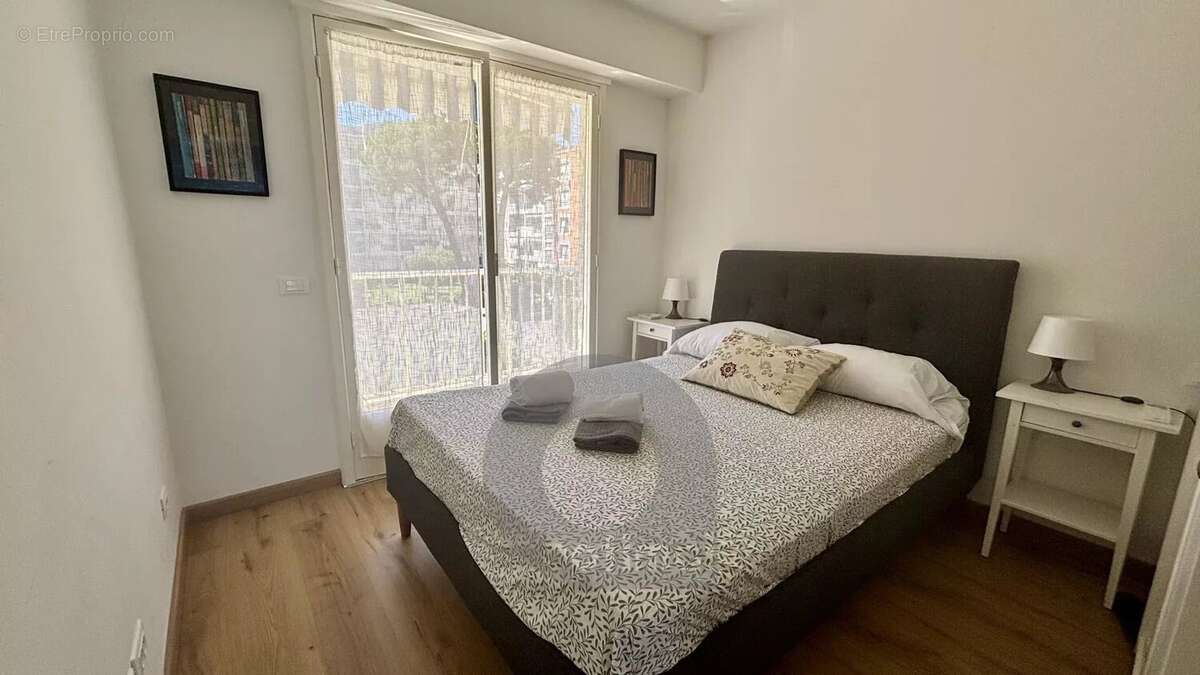 Appartement à ROQUEBRUNE-CAP-MARTIN