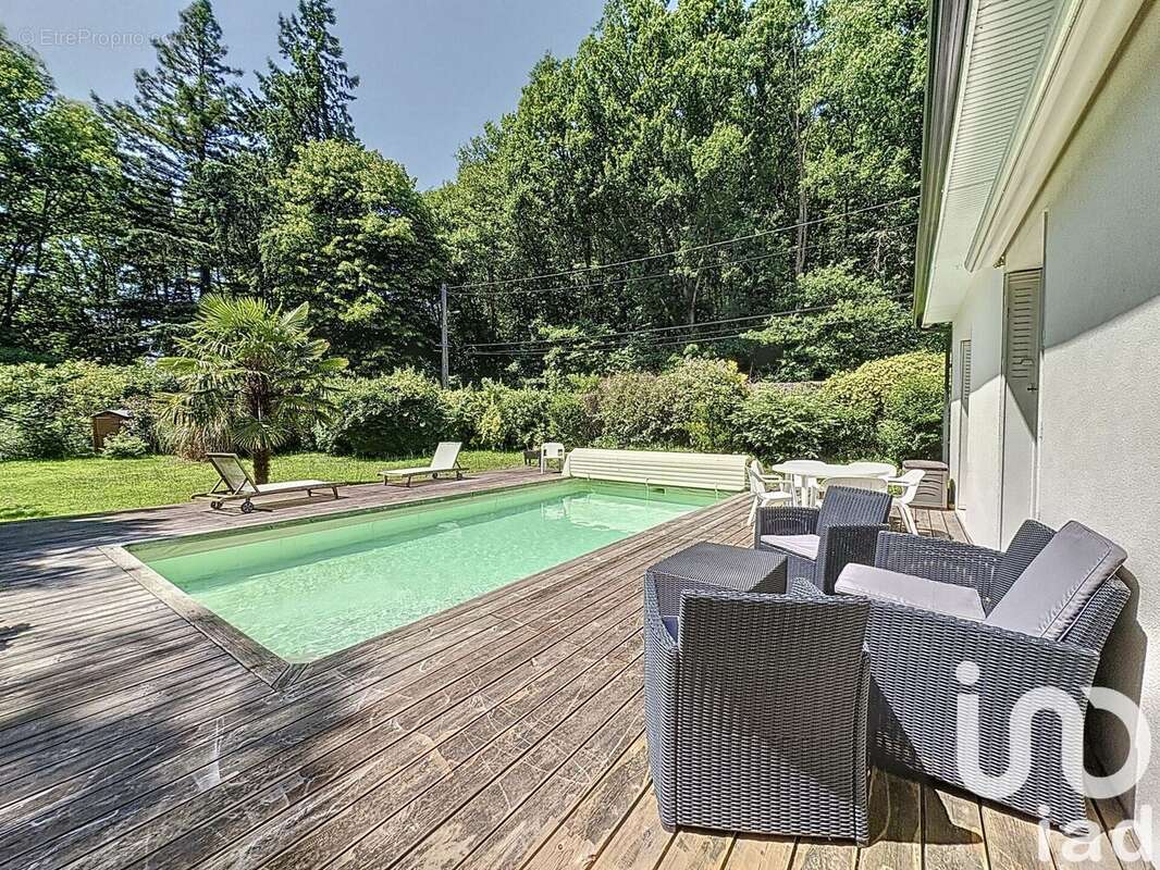 Photo 3 - Maison à DAMPIERRE-EN-YVELINES