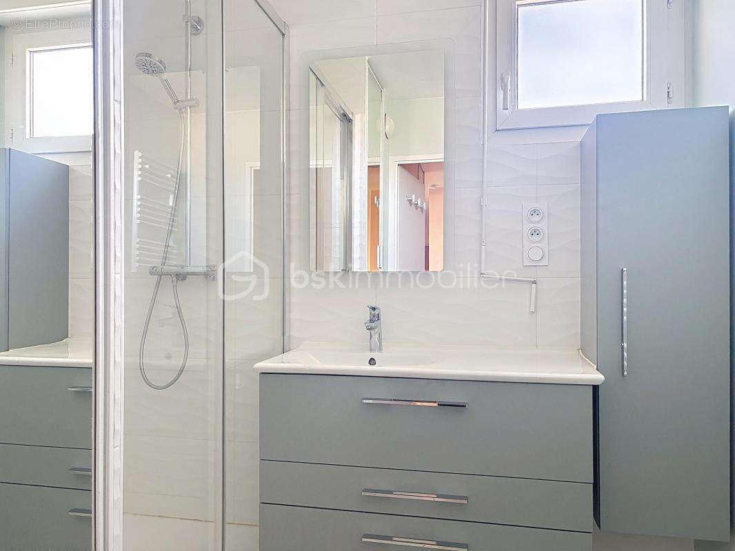 Appartement à SAINT-APOLLINAIRE