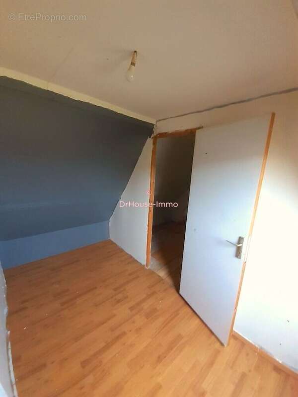 Maison 114 m² à Beaumont-Le-Roger  - photo 8