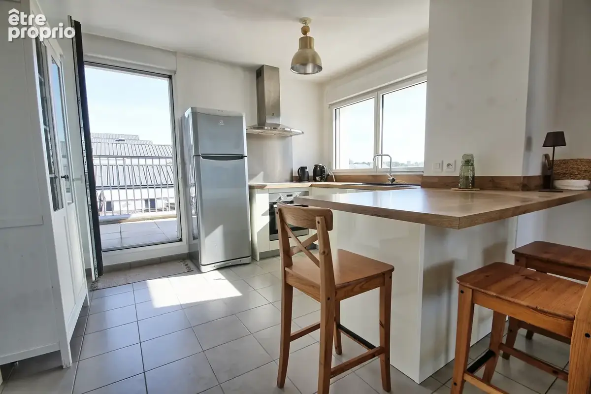 Bassins à flot, T2 de 47m2 avec terrasse 30 m2 plein sud, balcon et garage - photo 5