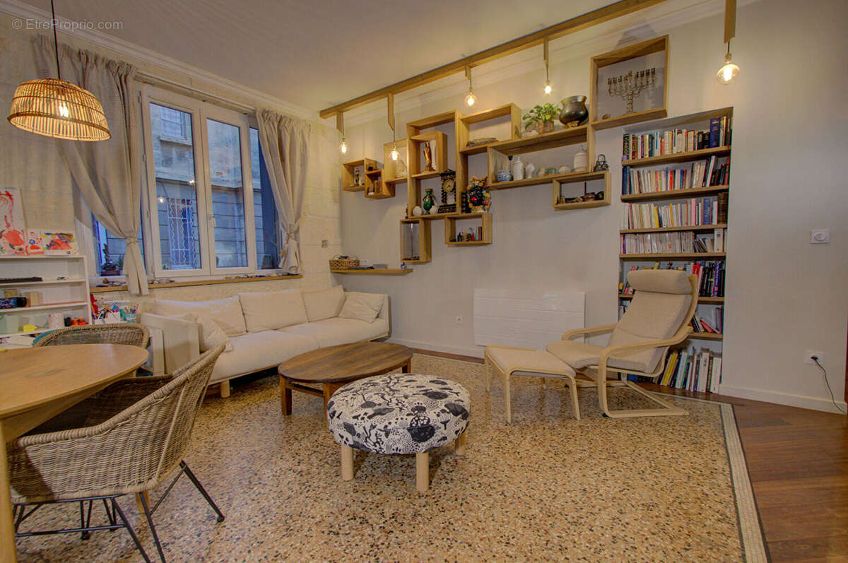 Élégance et confort pour cet appartement prêt à vivre en hypercentre - photo 7