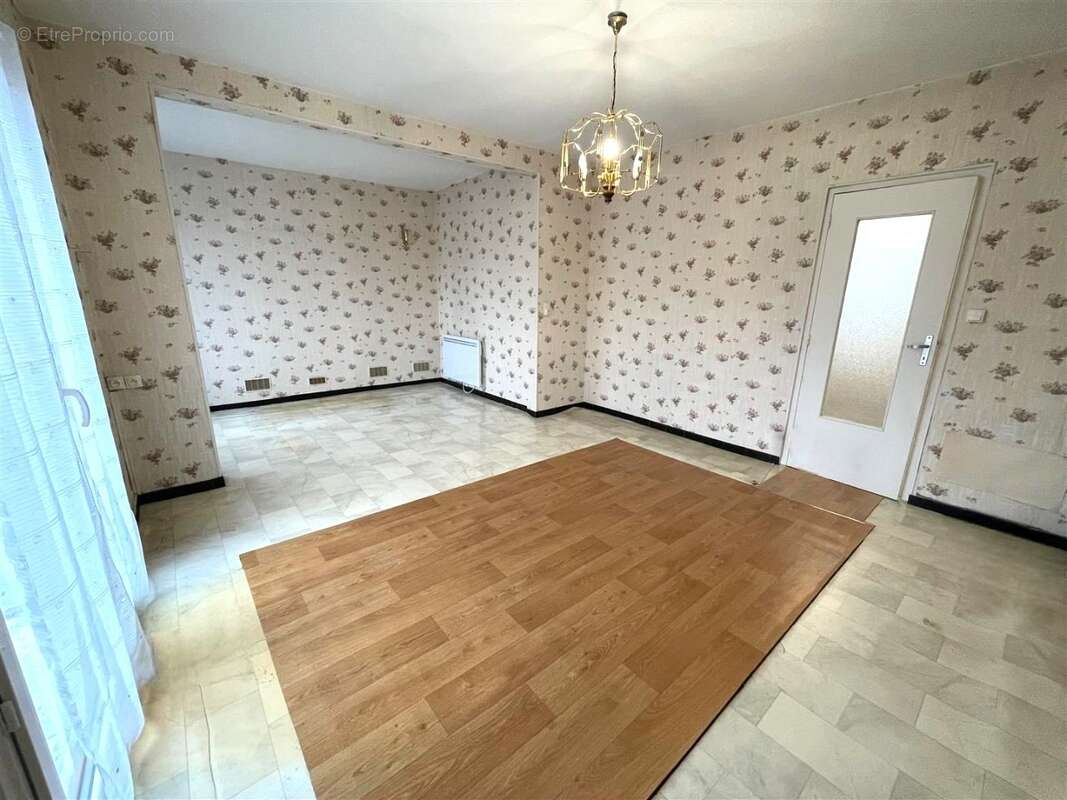 Maison à FONTENAY-TRESIGNY