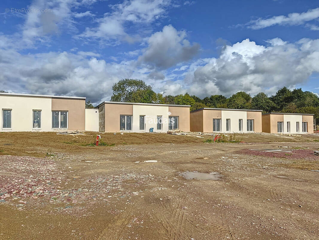 Maison 30 m² à Coutances  - photo 3