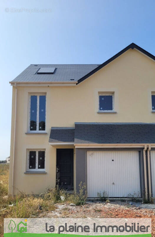 Maison à CAGNY