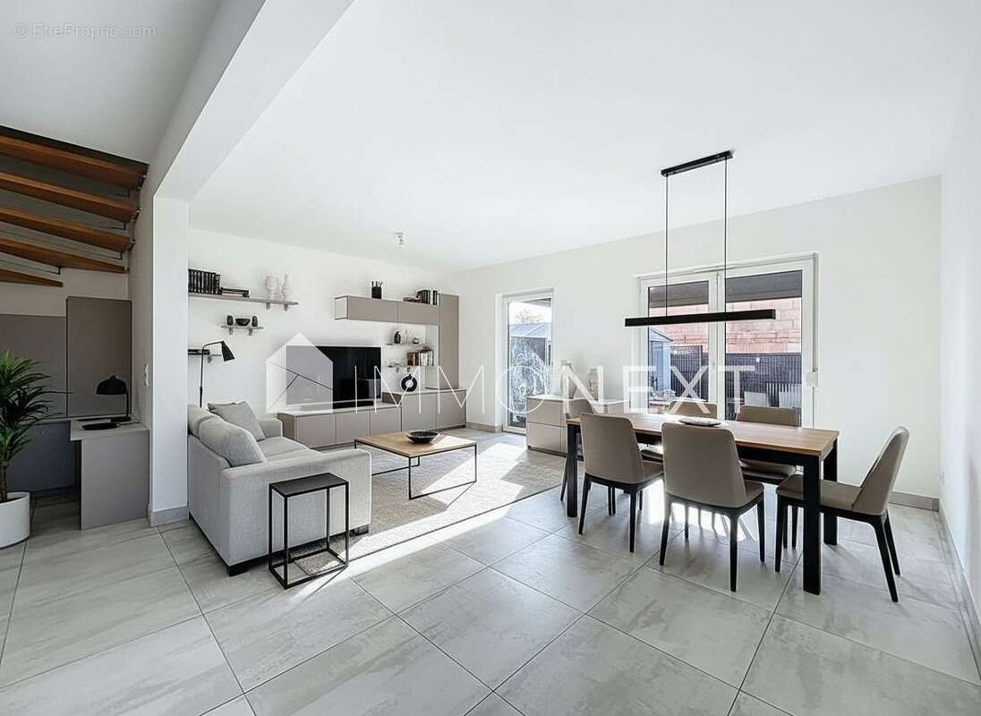 Maison à ROUSSY-LE-VILLAGE