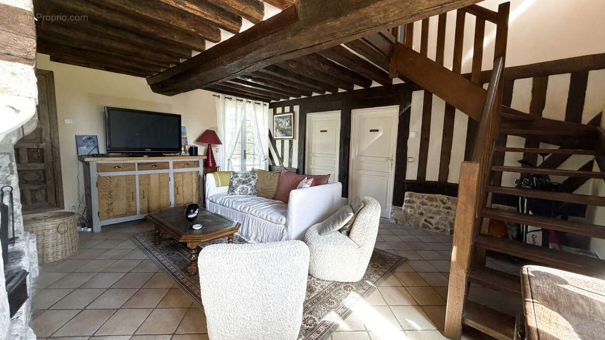 Maison à PONT-L'EVEQUE