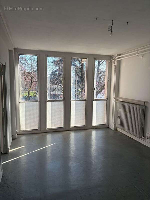 Commerce à CHALON-SUR-SAONE