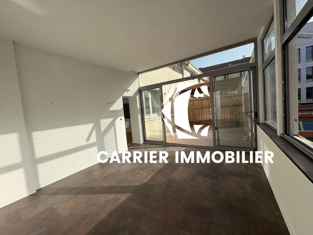 Appartement à LYON-7E