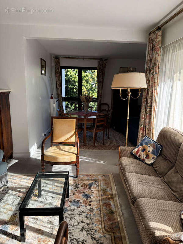 Appartement à VERSAILLES