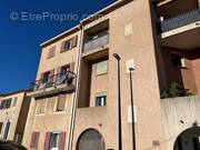 Appartement à ROQUEBRUNE-SUR-ARGENS