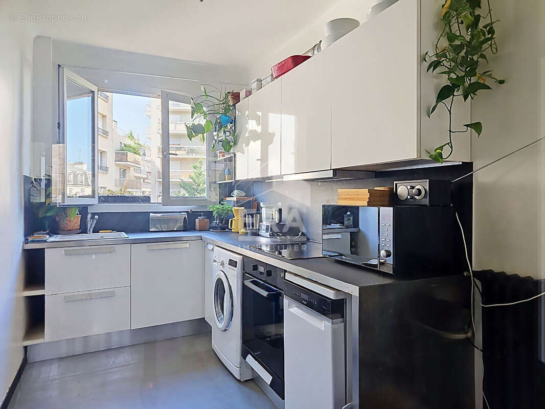 Appartement à PARIS-12E