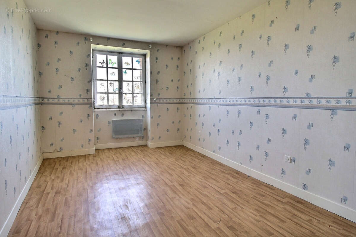 Maison à SAVIGNY-SUR-GROSNE