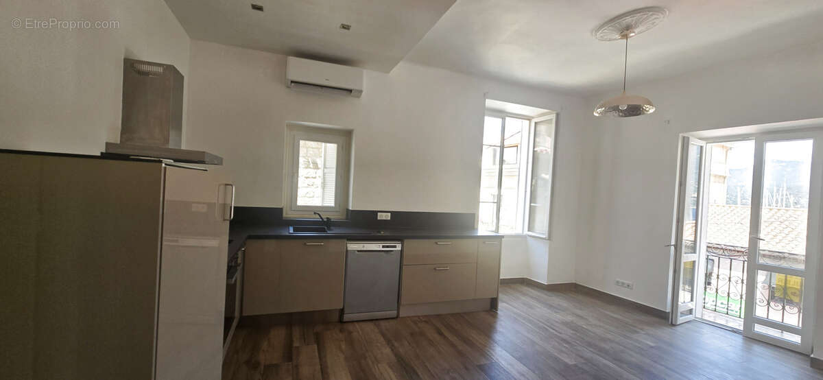 Tres bel appartement 2 chambres  et balcons à Propriano - photo 2