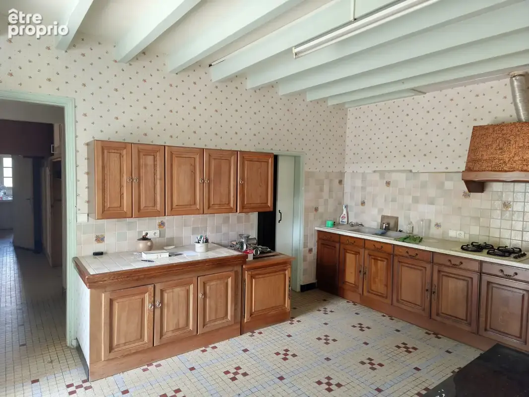 Maison en pierre avec dépendances - photo 9