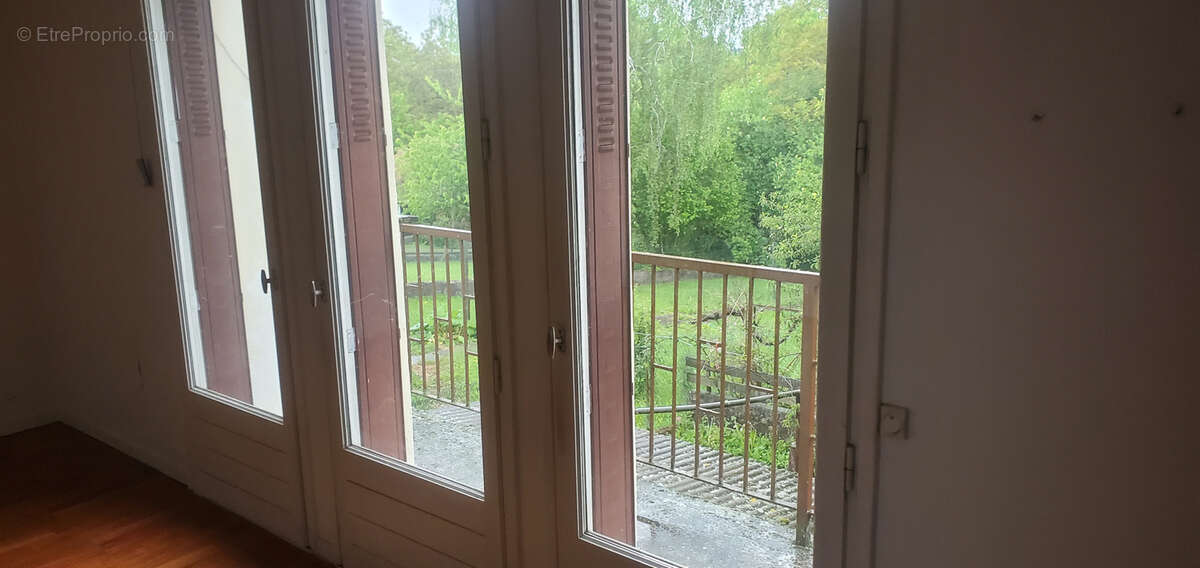 Maison à DAMELEVIERES