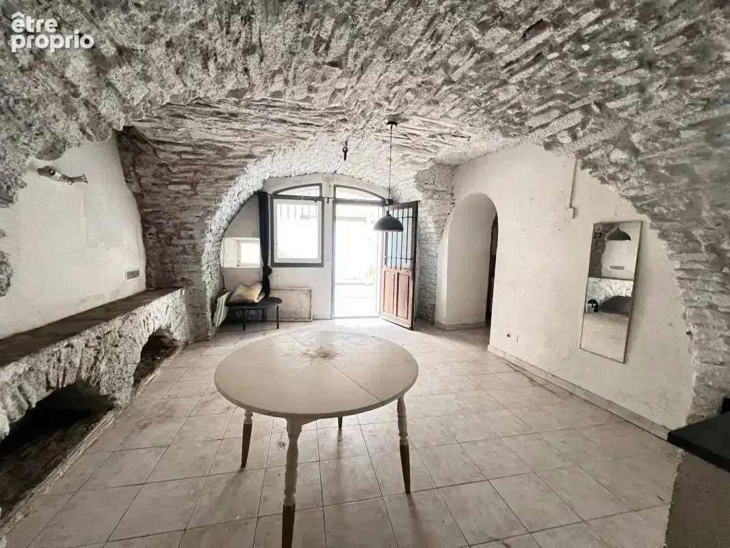 Maison 11 pièces 392 m² à vendre à Saint-Pons-De-Thomieres (34220) - photo 3