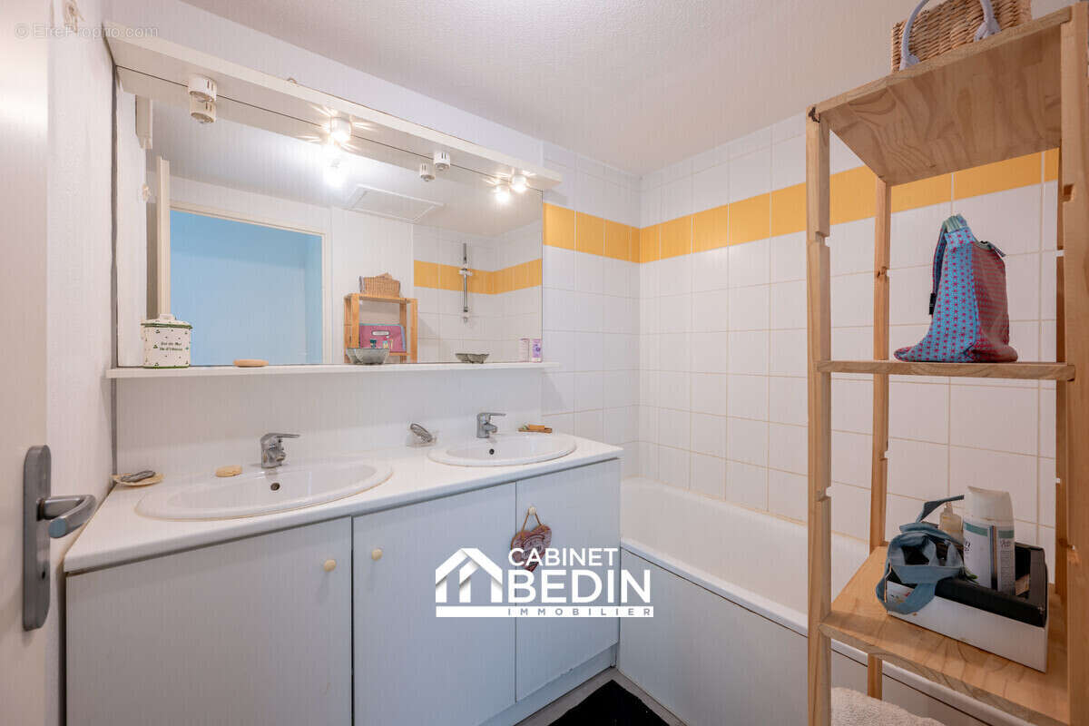 Maison 113 m² à Floirac  - photo 8