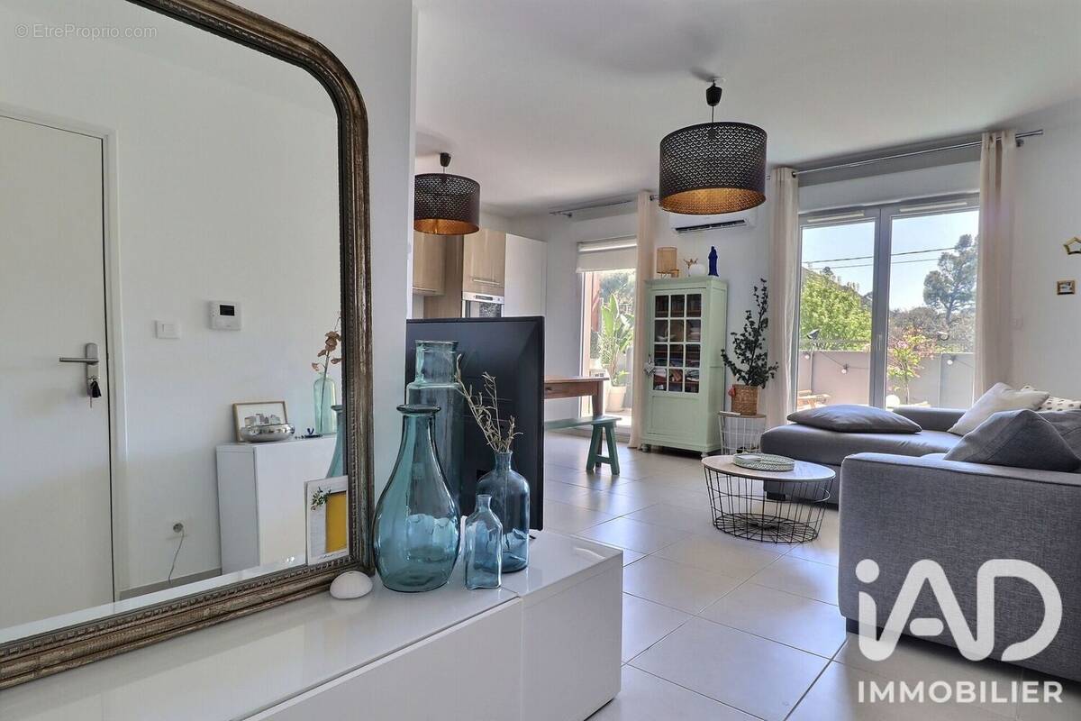 Photo 1 - Appartement à MARSEILLE-10E