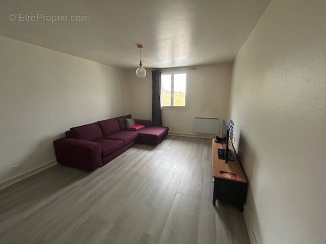 Appartement à SAINT-VAAST-LES-MELLO