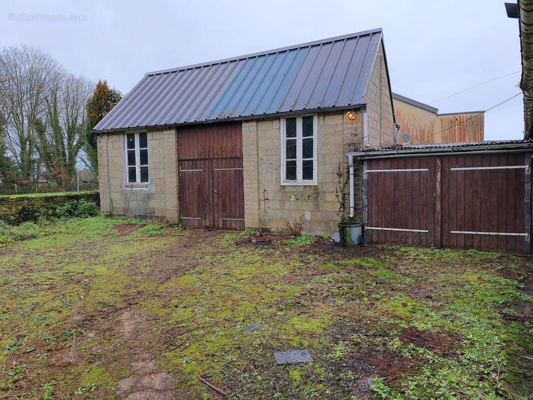 Maison à POMMERIT-JAUDY