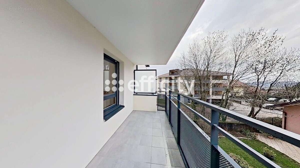 Appartement à LA ROCHE-SUR-FORON